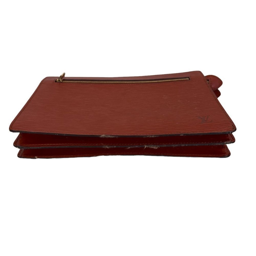 Authentic Louis Vuitton Epi Clutch - Picture 4 of 14